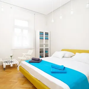 Marmonaut Apartamento