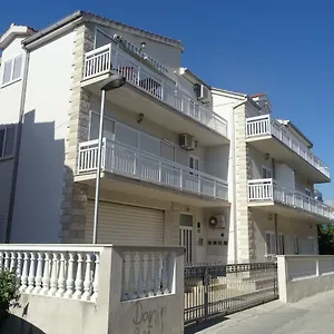 Apartament Paradise